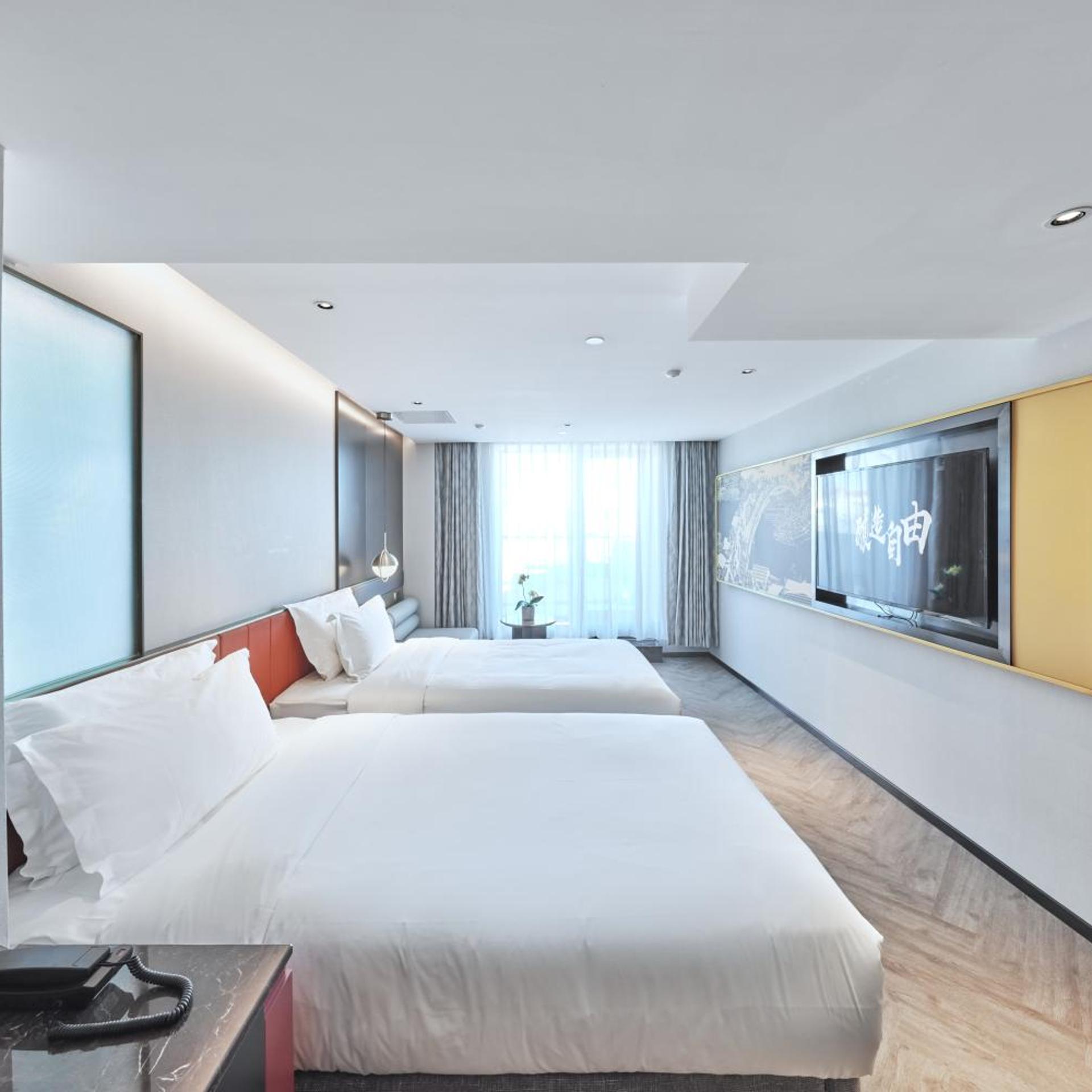 M Hotel (Beijing Tiananmen Square Qianmen Metro Station) 14/48