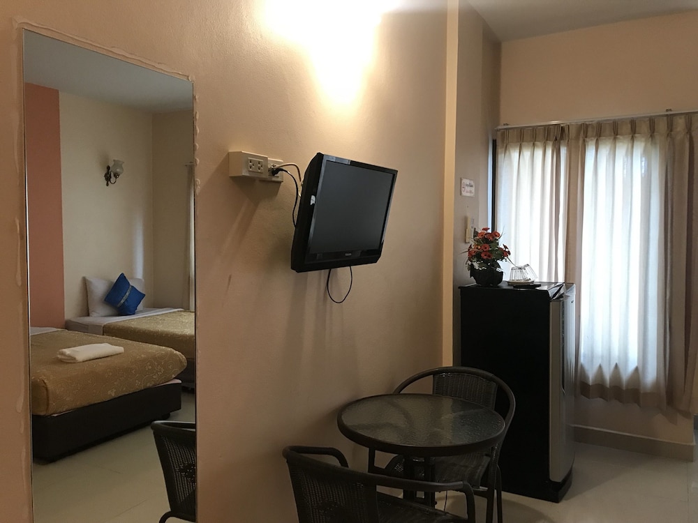 Ton Thong Resort Hotel 27/40