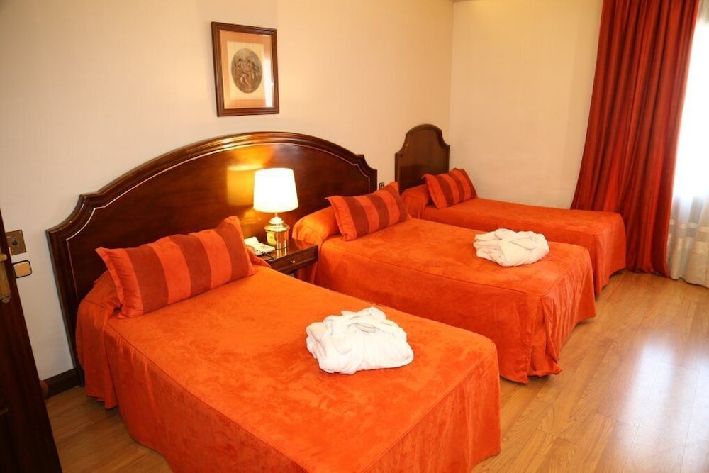 ROOM, DOUBLE BED, WITH EXTRA BED