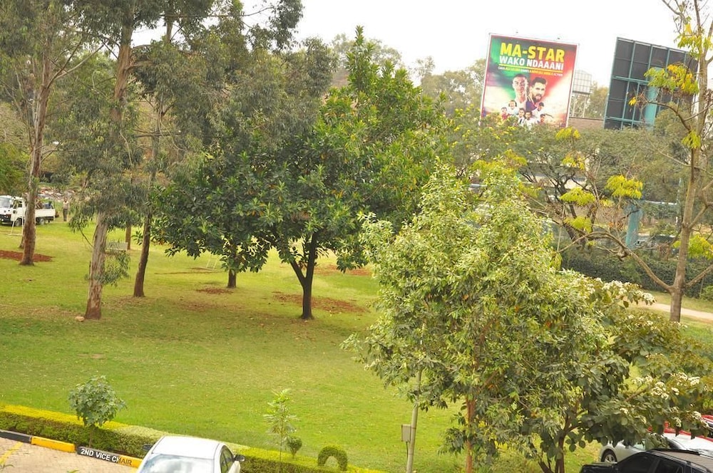 United Kenya Club 45/50