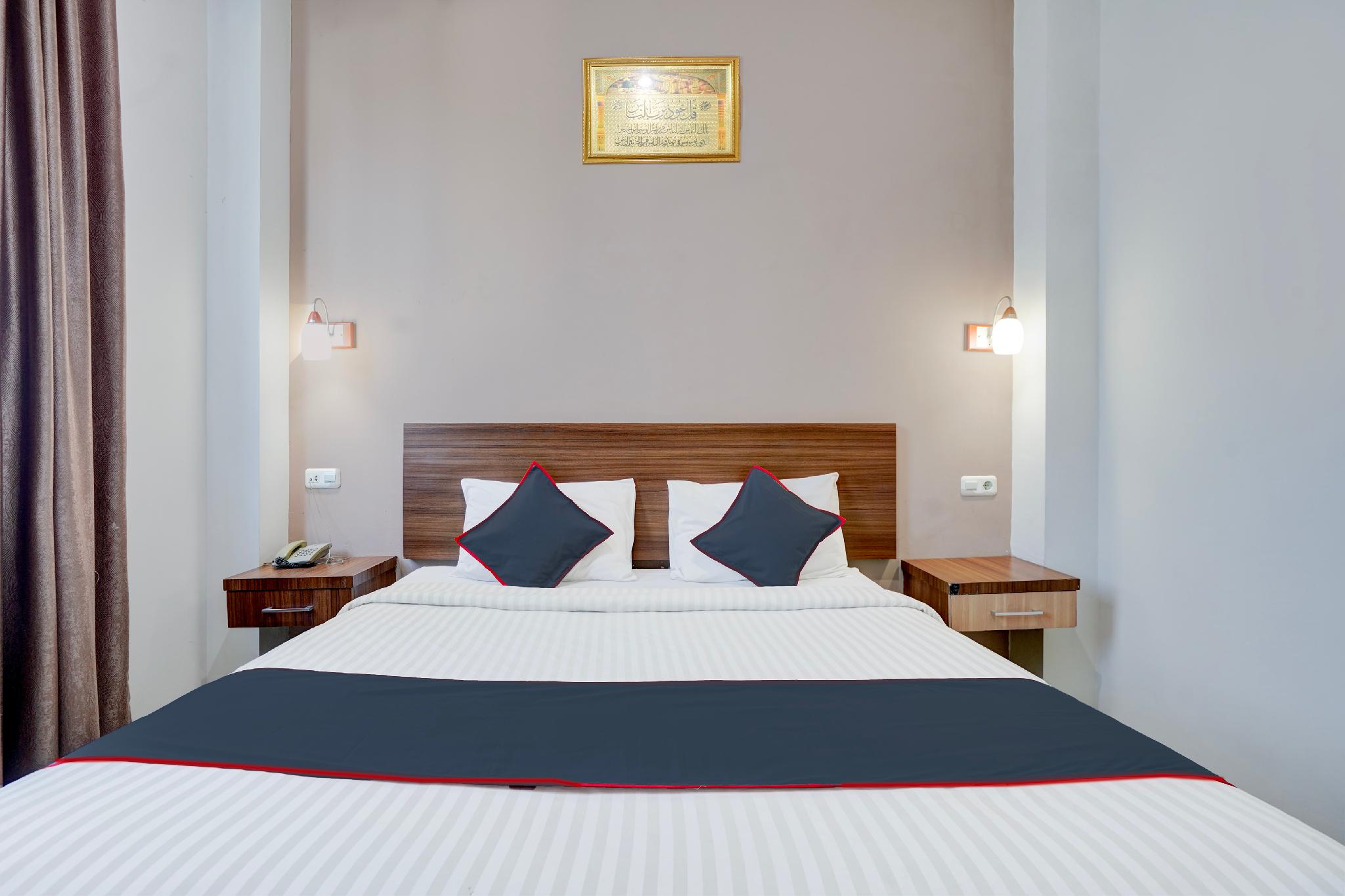 DELUXE, DOUBLE BED