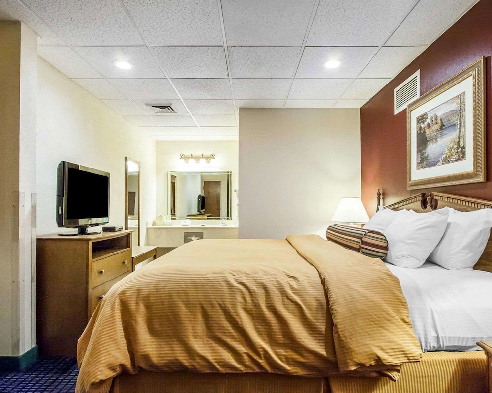 Clarion Inn Branson 13/72