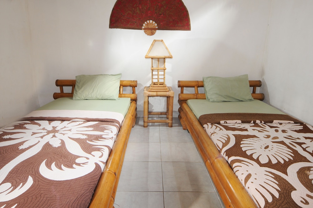 Yuliati House 22/50
