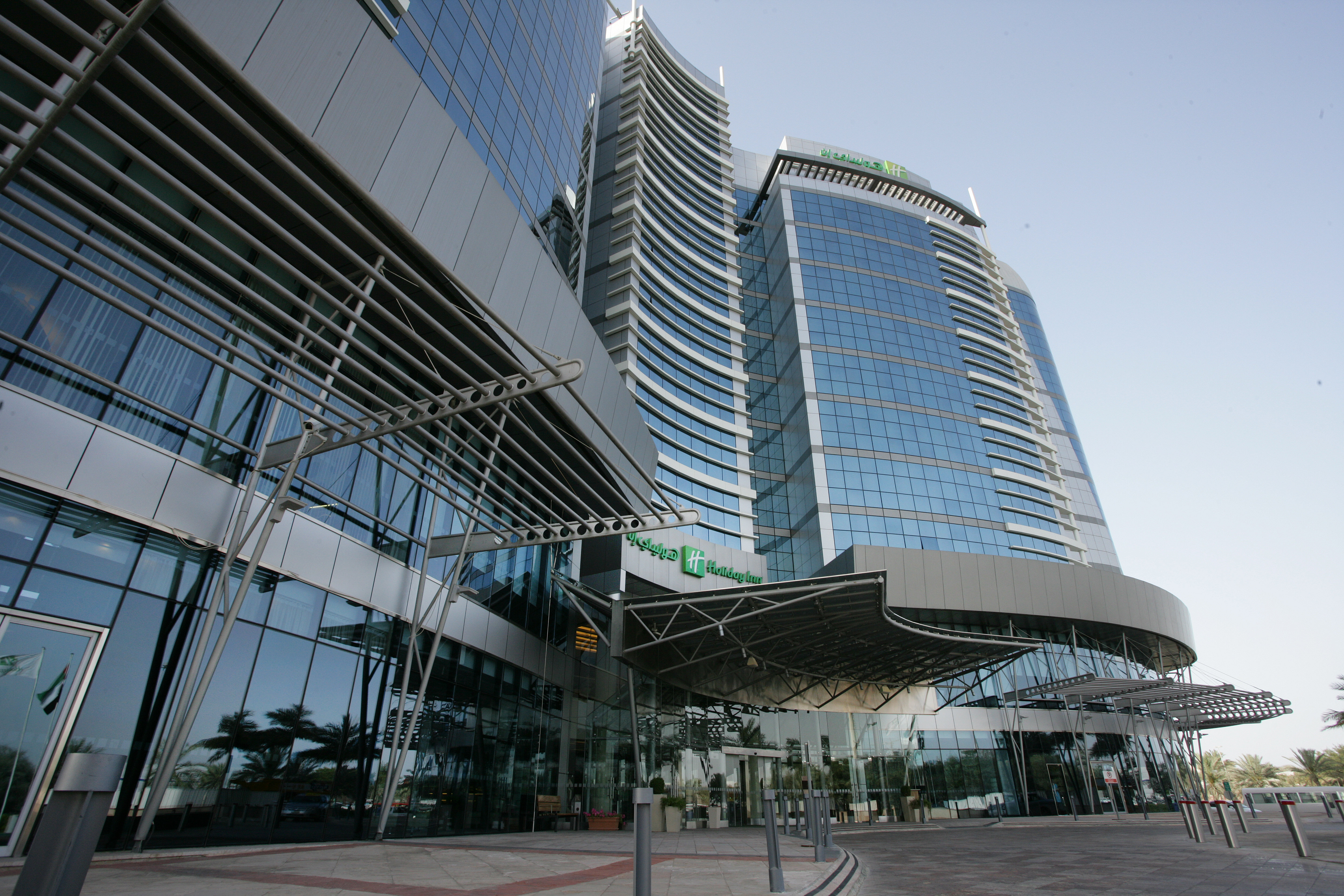 Holiday Inn Abu Dhabi Hotel 66/73