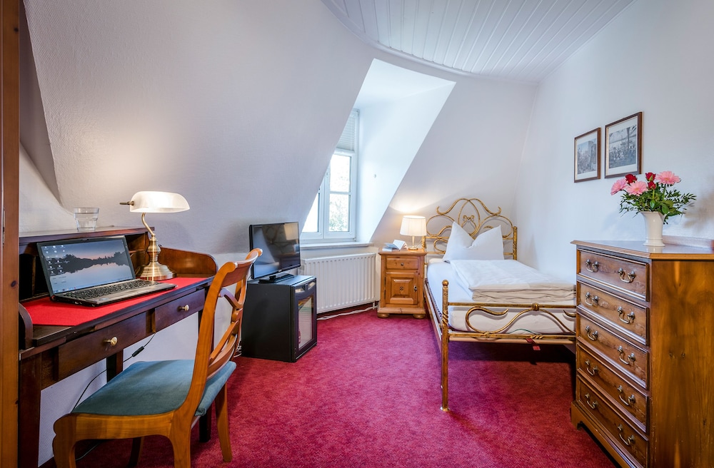Hotel Laimer Hof Nymphenburg Palace Munich 46/60