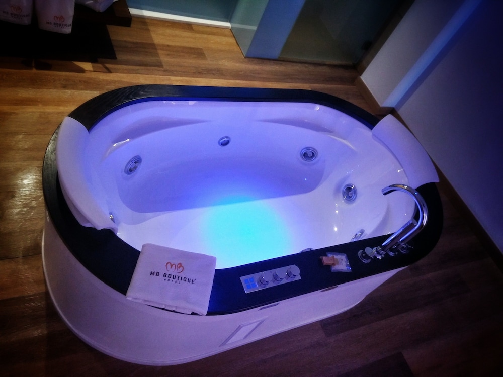 MB BOUTIQUE HOTEL 33/50