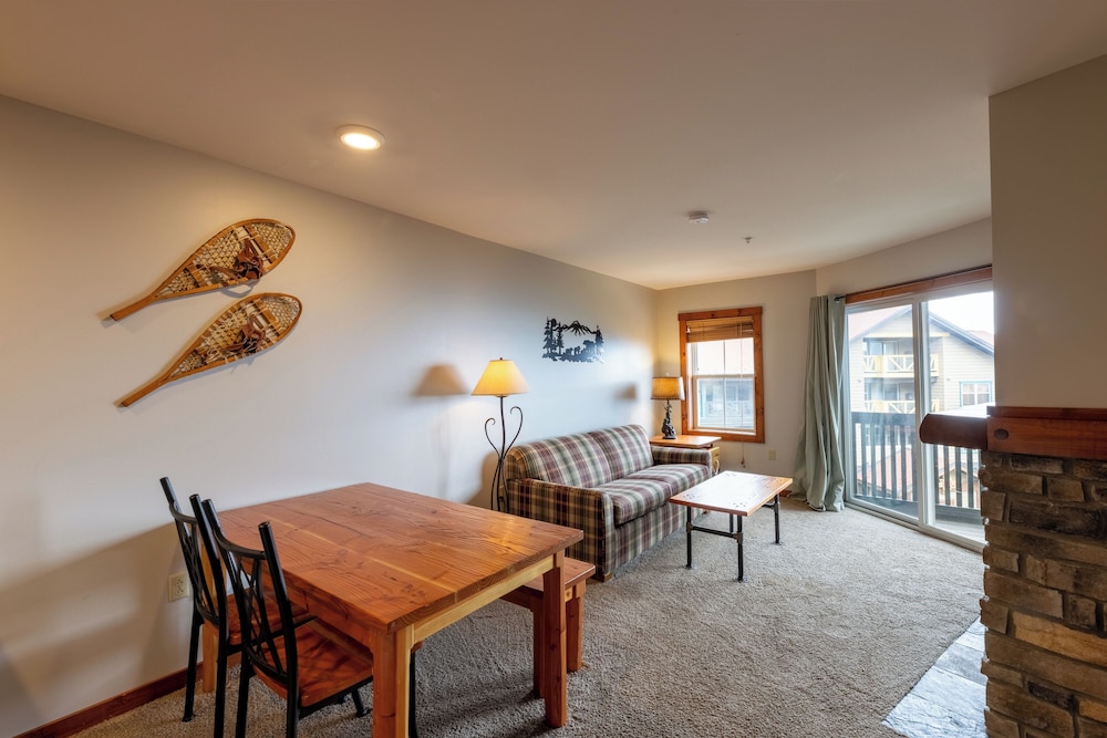 Highland House 32/50