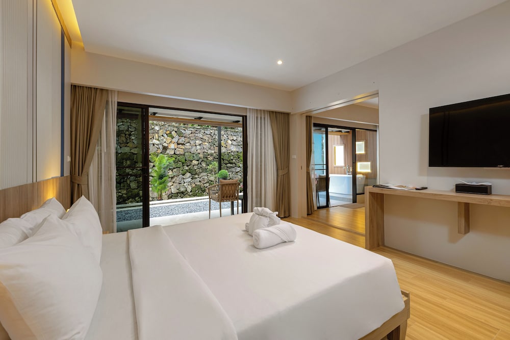2 BEDROOMS, FAMILY SUITE, GARDEN VIEW
