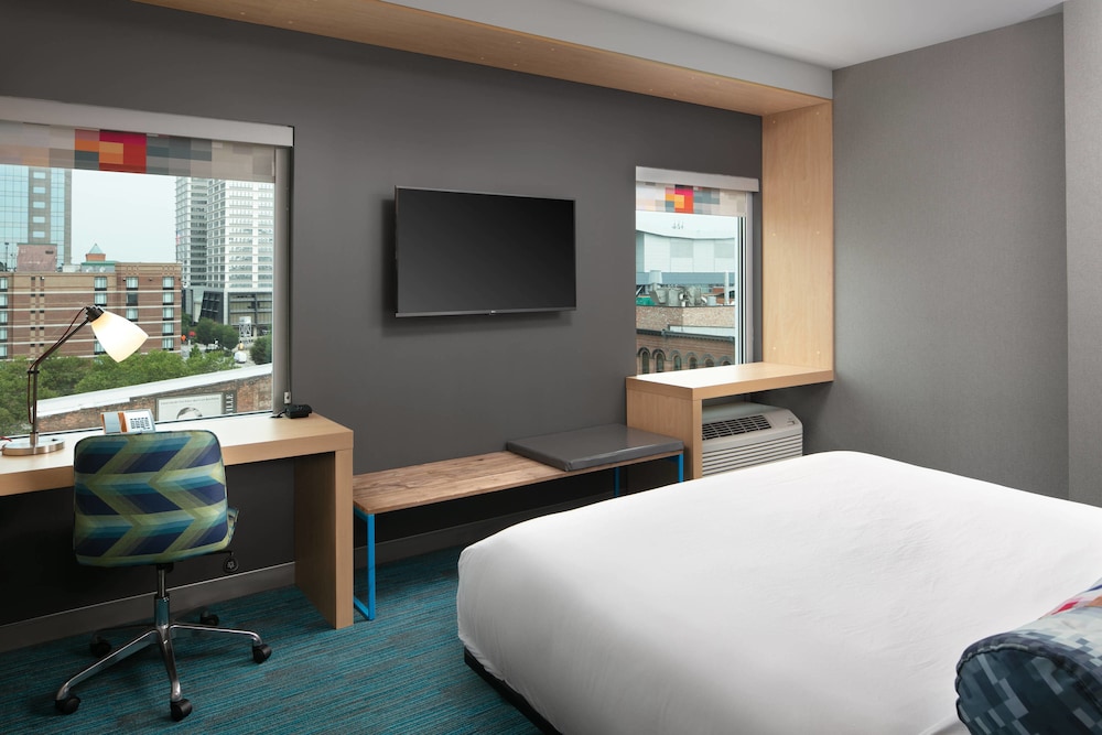 Aloft Louisville Downtown 28/69