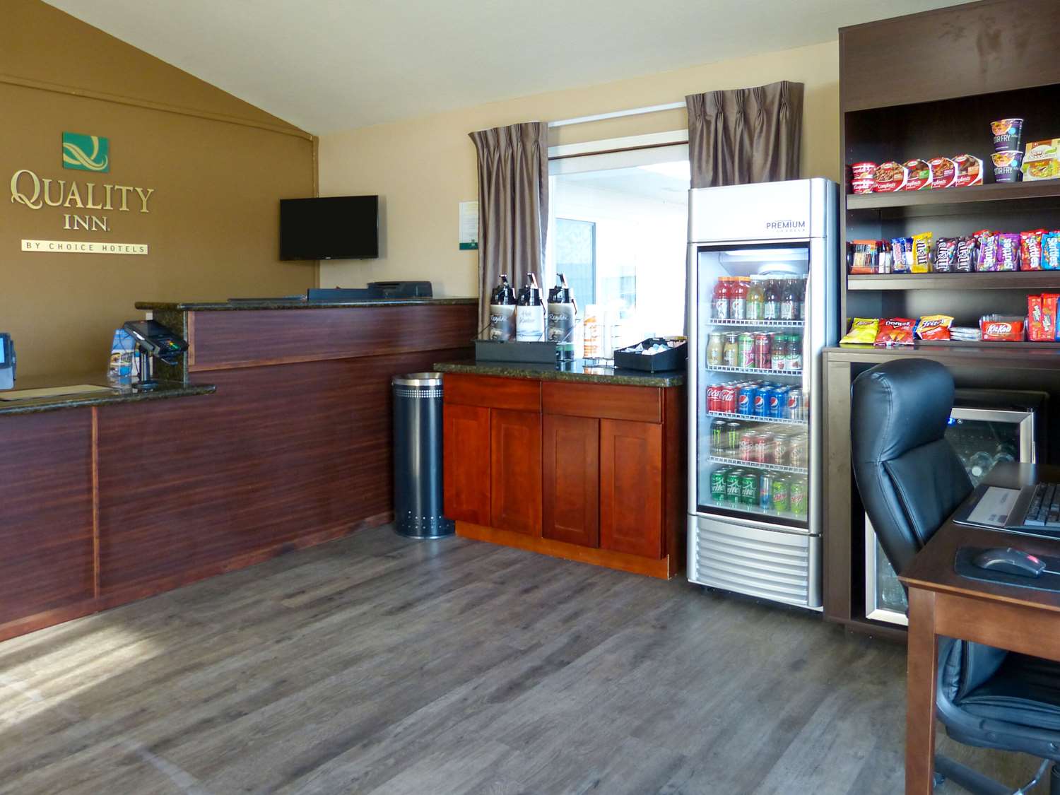 Rodeway Inn and Suites Ontario 13/45