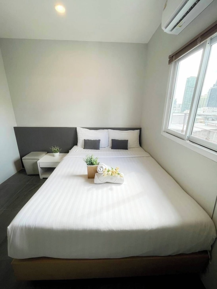 De Lux Bangkok Hotel 18/52
