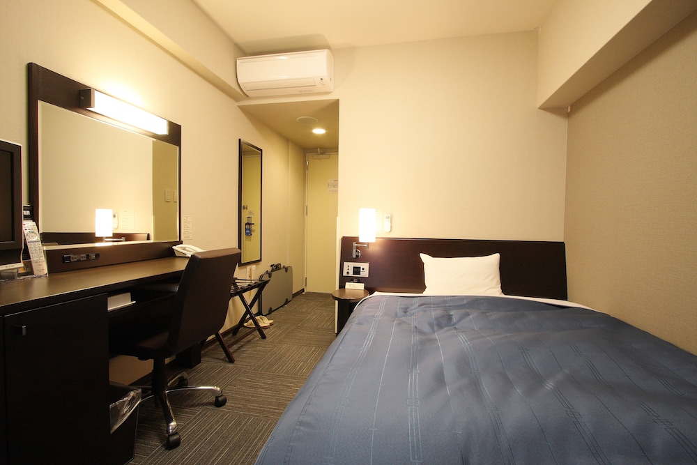 Hotel Route Inn Saijo 16/60