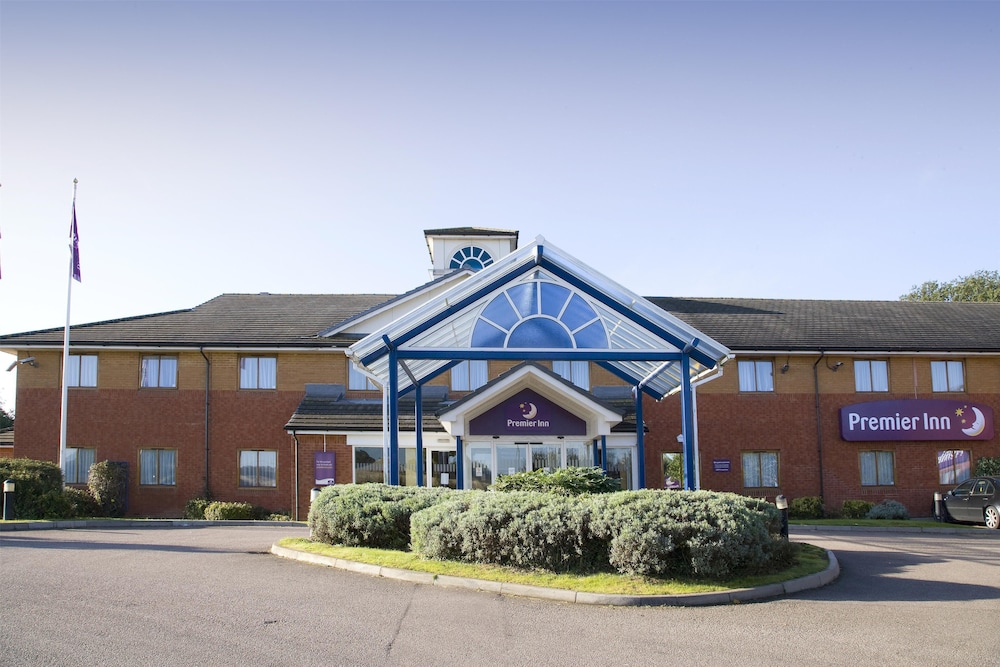 Premier Inn Luton South (M1, J9) in DACORUM