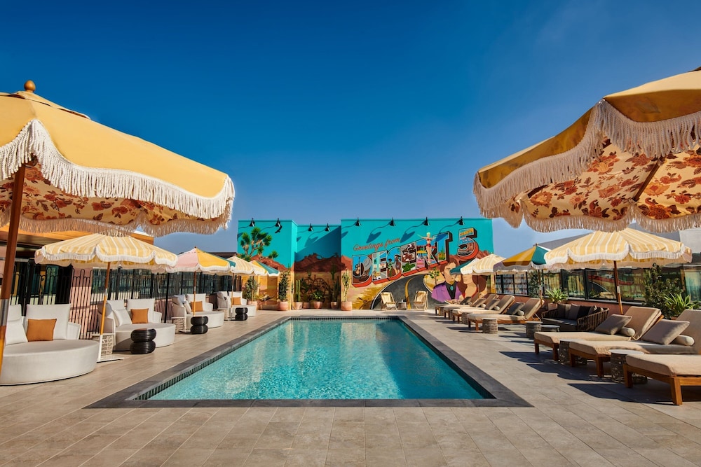 HOLLYWOOD VOLUME, a Tribute Portfolio Hotel 44/50