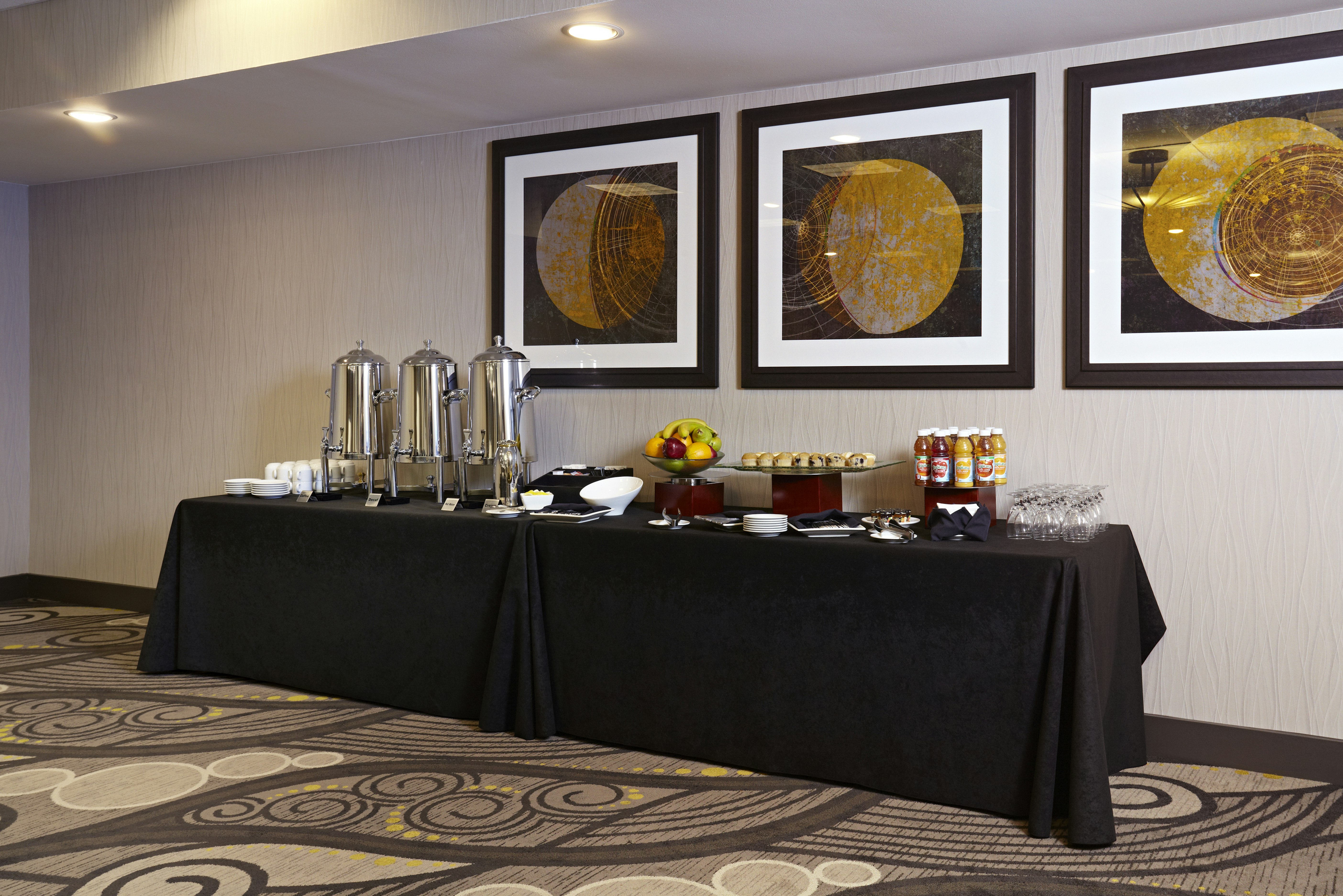 Embassy Suites by Hilton Los Angeles International Airport South 11/65