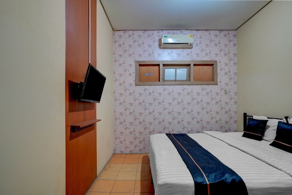 Hotel O Near Summarecon Mall Serpong 20/60