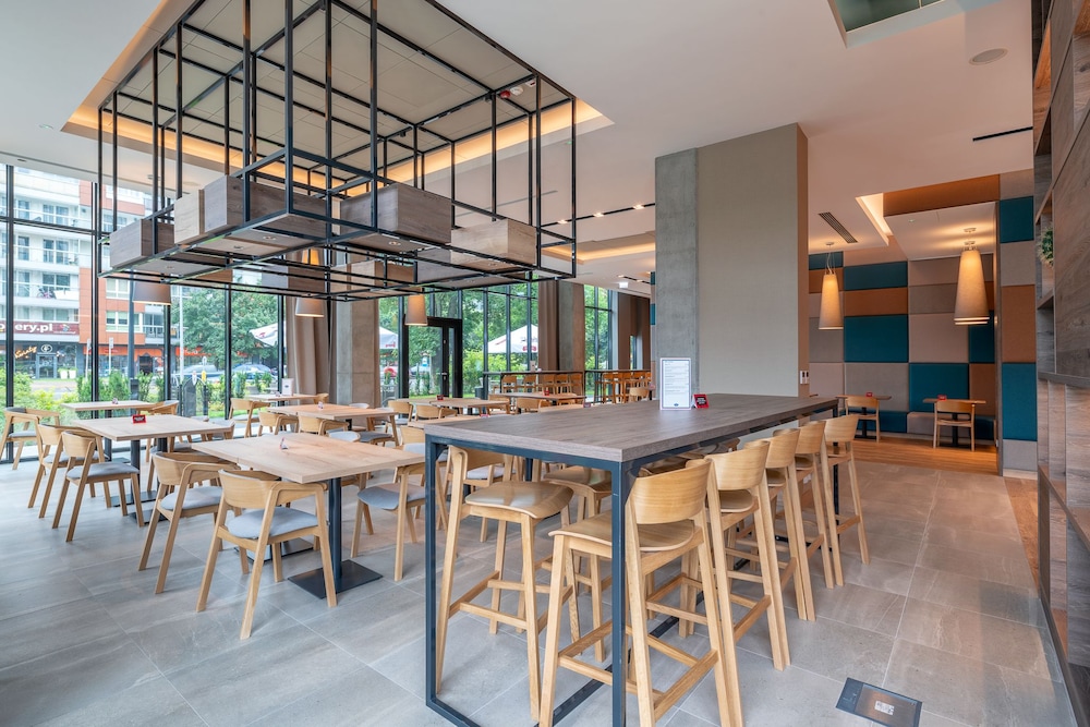 Hampton By Hilton Warsaw Mokotow 33/45