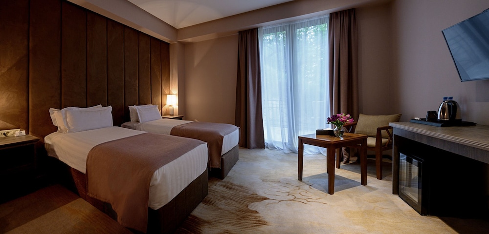 Aurora Resort by One Hotels 19/50