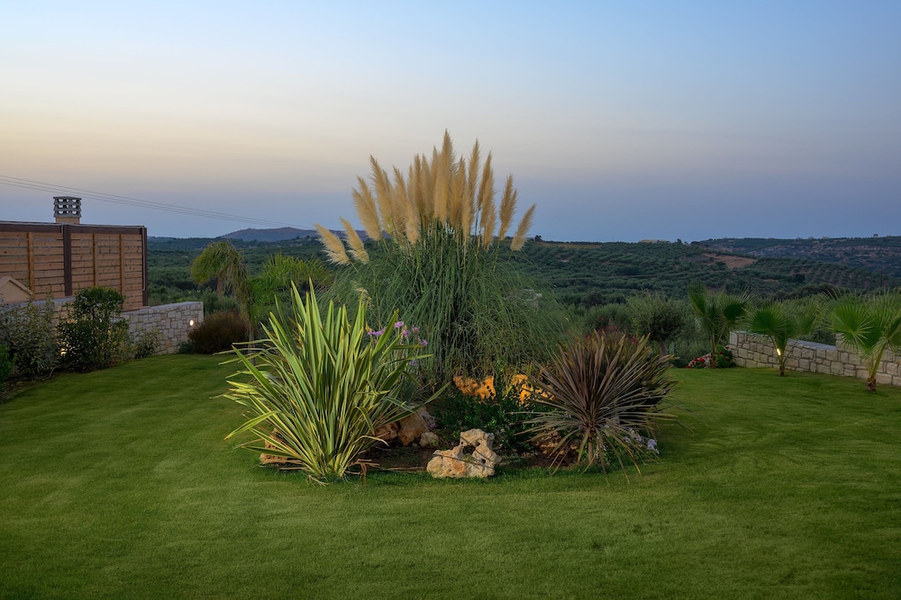 Olive Garden Villas 37/50