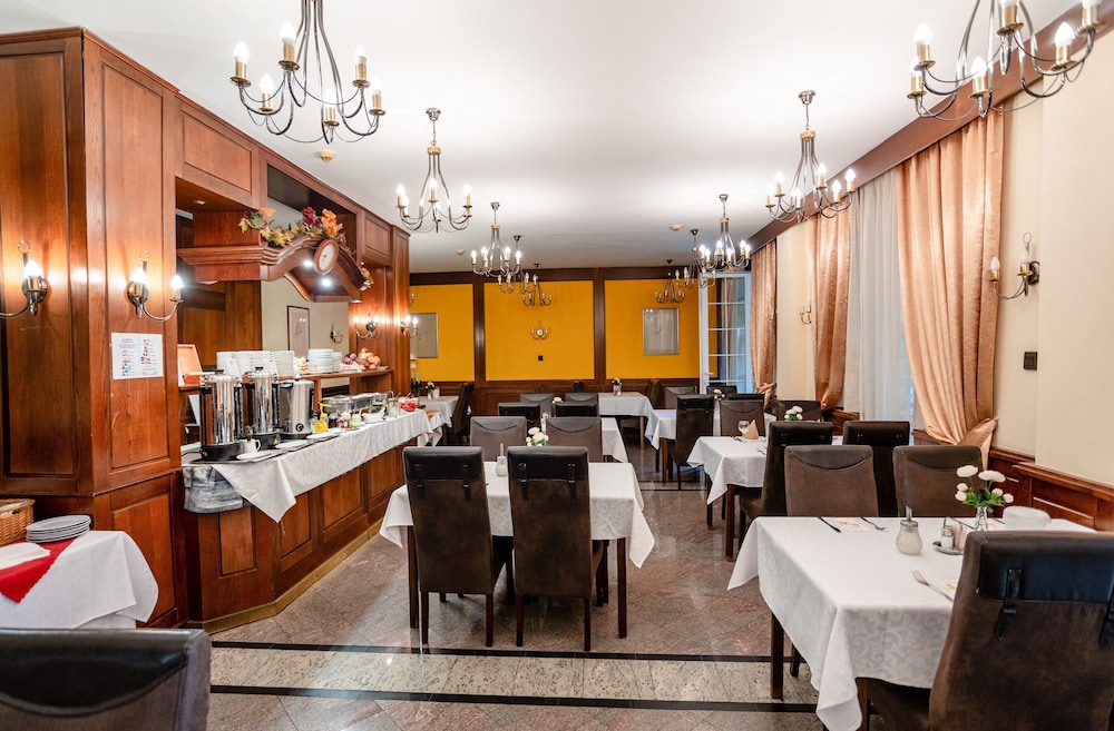 Erzsebet Hotel 39/46