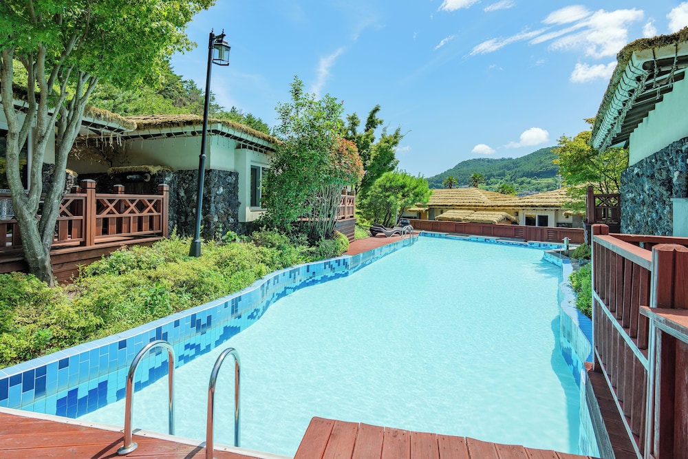 Hansan Marina Hotel Resort 34/63