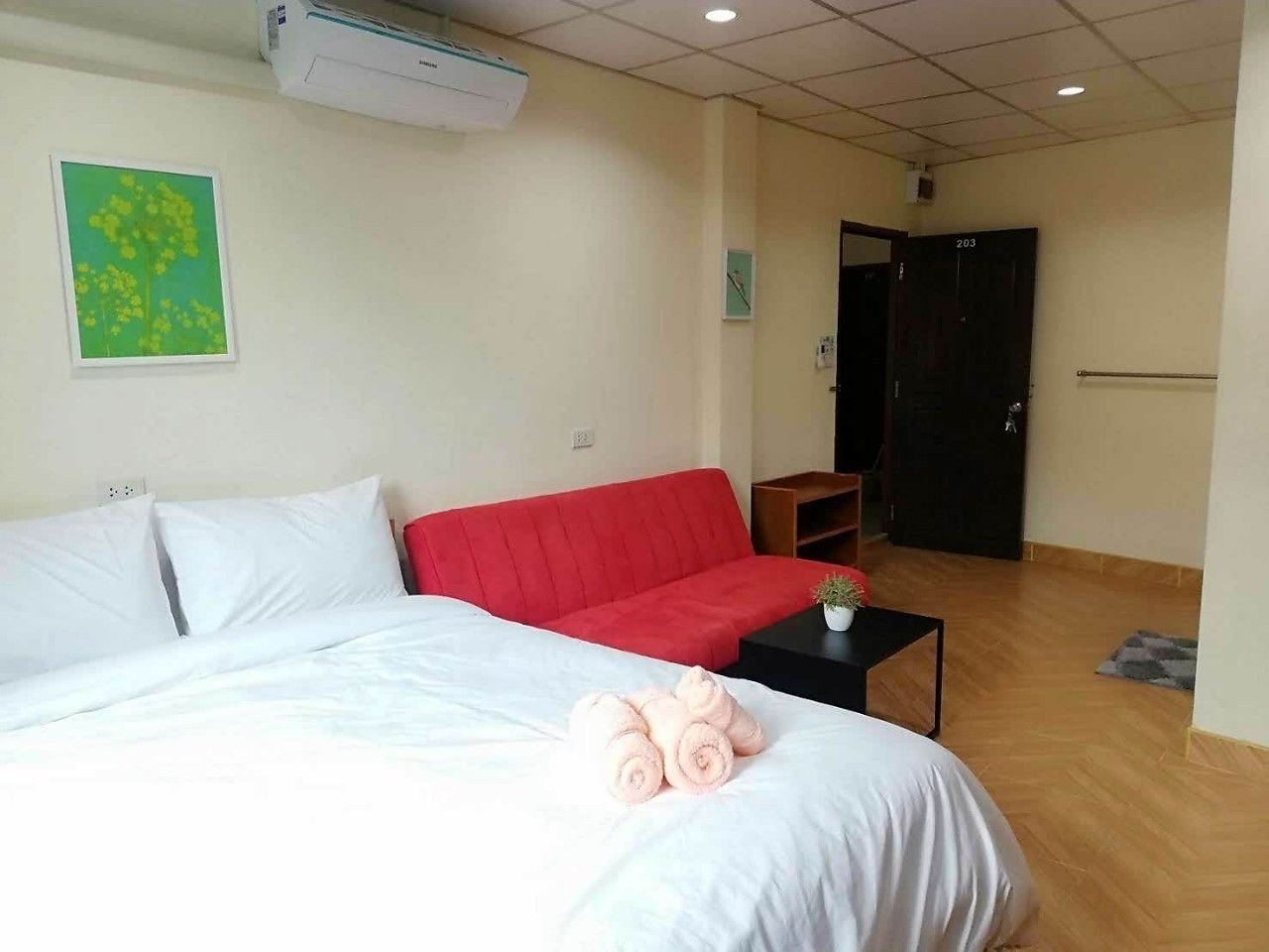 GRAND, DOUBLE BED, PRIVATE BATHROOM