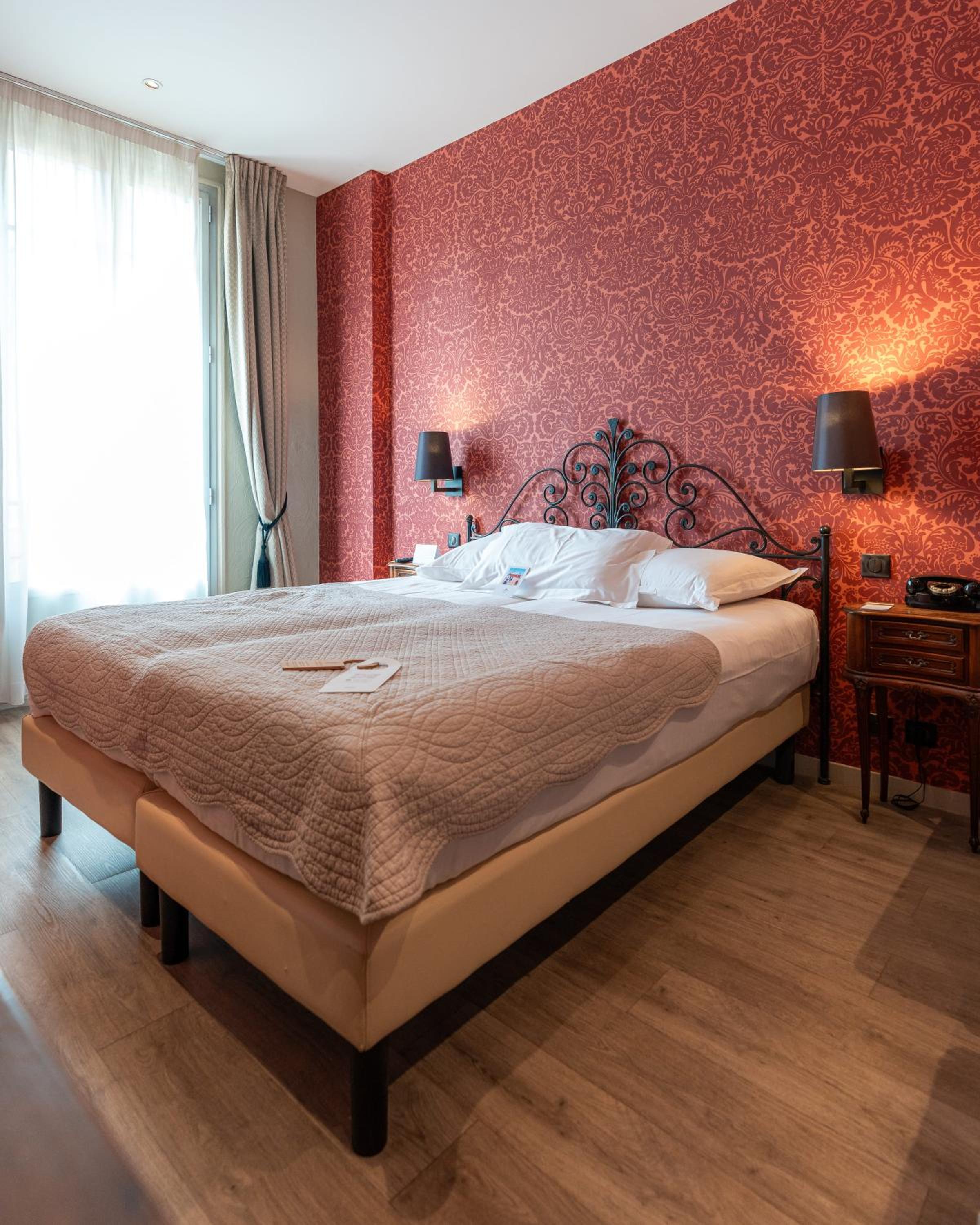 غرفة ديلوكس بسرير مزدوج أو سريرين منفصلين، Hotel Le Grimaldi by HappyCulture 3/10