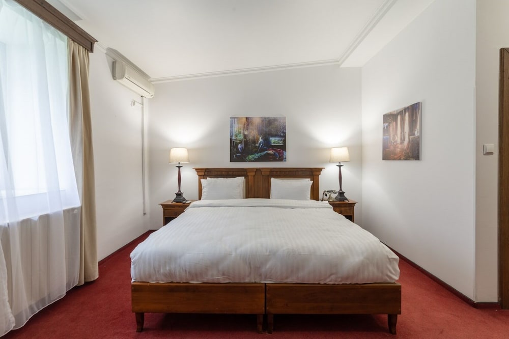 Arc de Triomphe By Residence Hotels 8/43