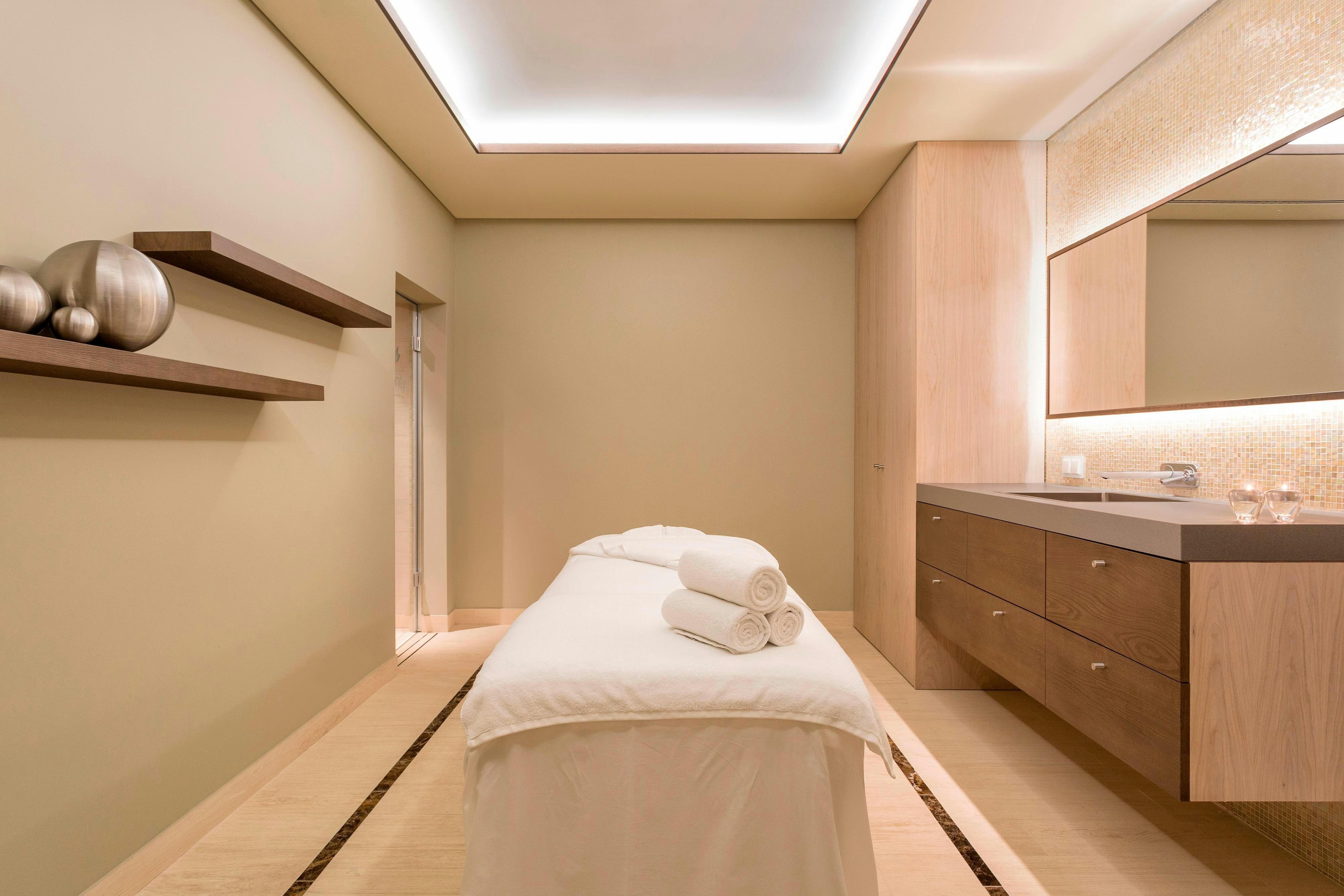 Pine Cliffs Ocean Suites, a Luxury Collection Resort & Spa 9/50