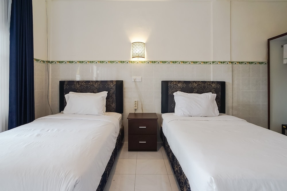 City Garden Bali Dwipa Hotel 48/76