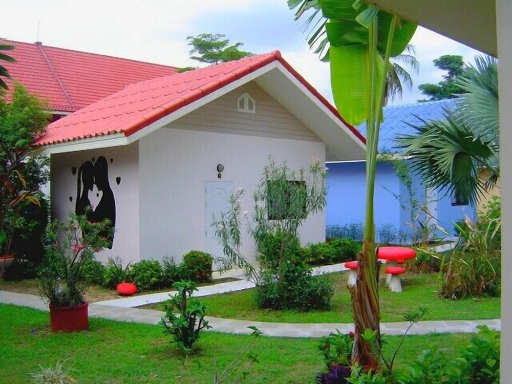 Mini Golf & Resort Ubon Ratchathani 2/50