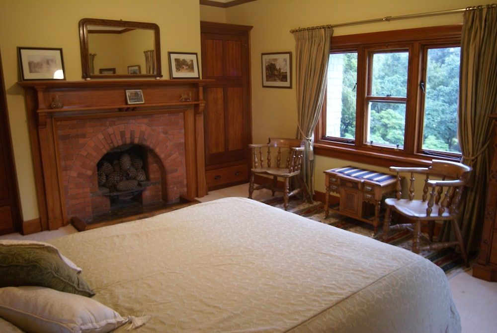 GUNYAH COUNTRY ESTATE 9/50