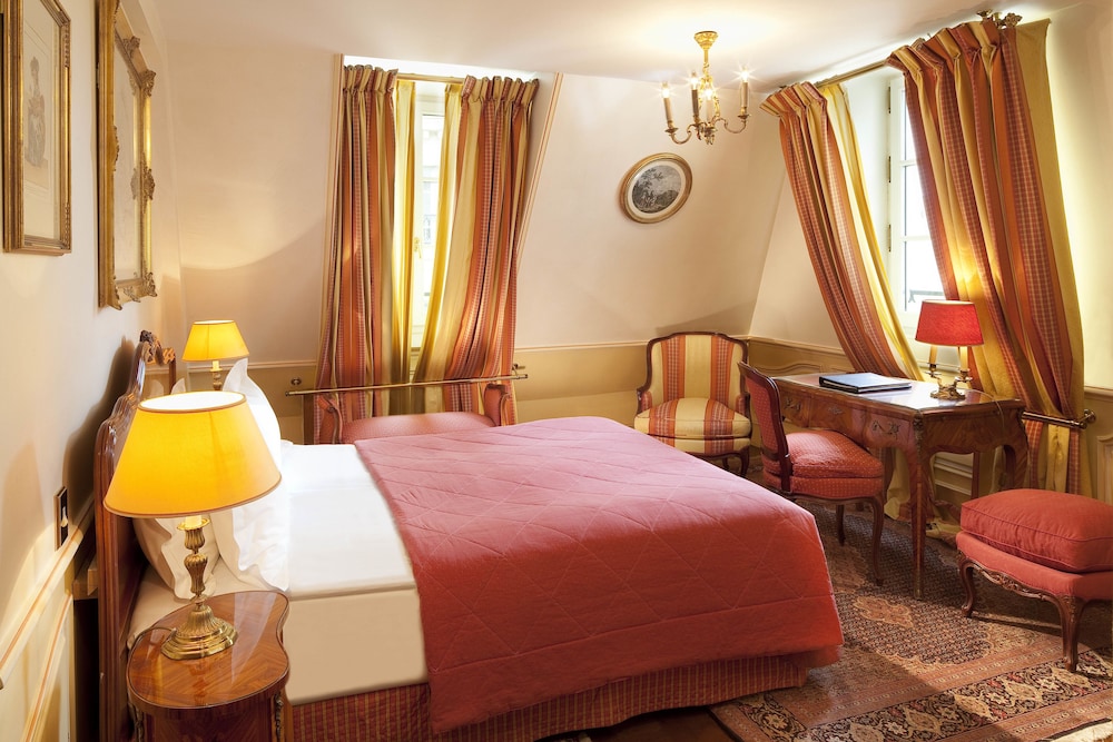 SUPERIOR, DOUBLE BED