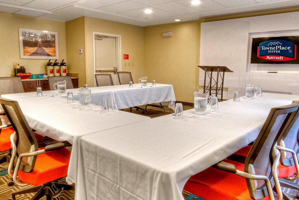 Towneplace Suites Oklahoma City Airport 31/34