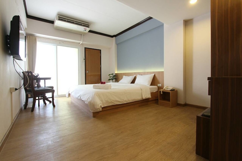 Beerapan Hotel 7/49