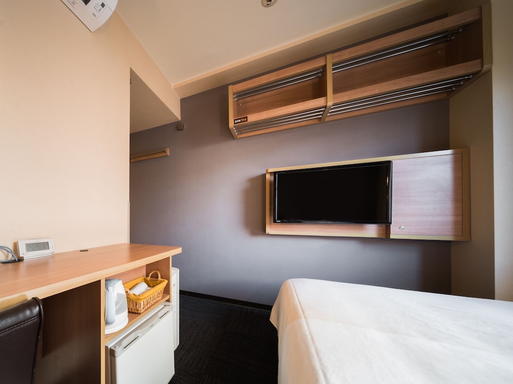 Semi Room, Semi Double Bed, Smoking