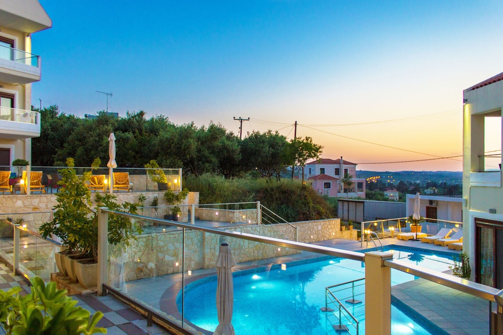 ESTHISIS SUITES CHANIA 10/57