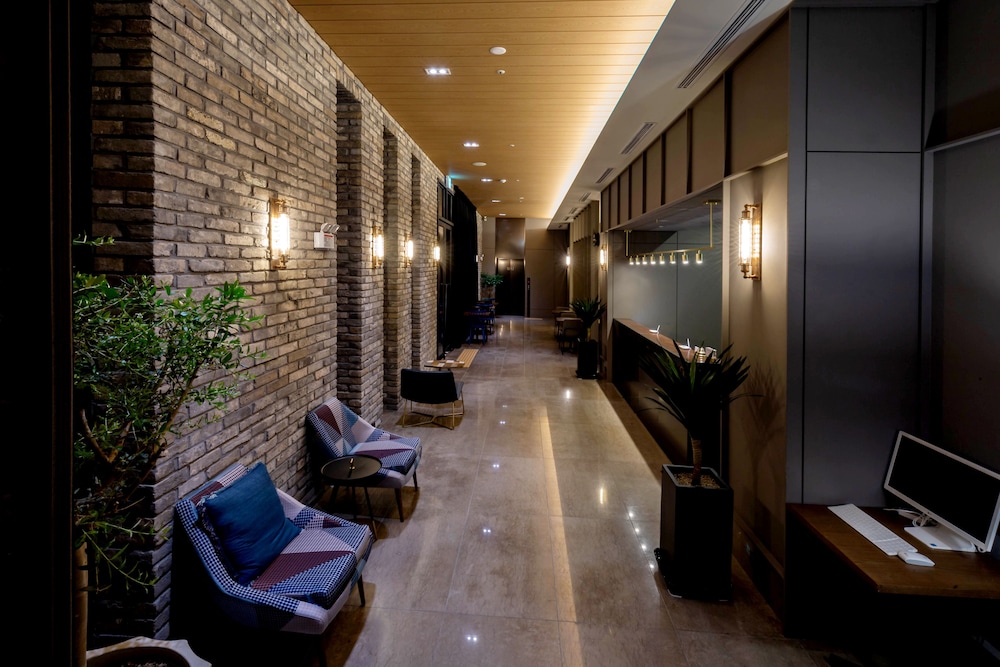 Hotel East9 3/69