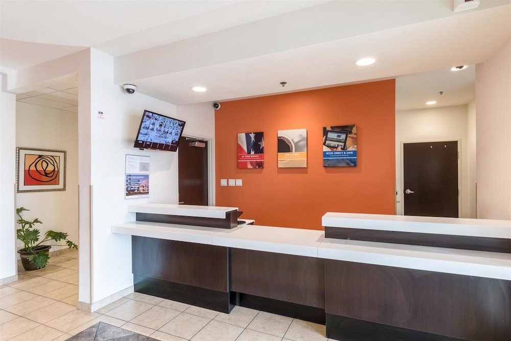 Motel6 Laredo, TX - Airport photo5