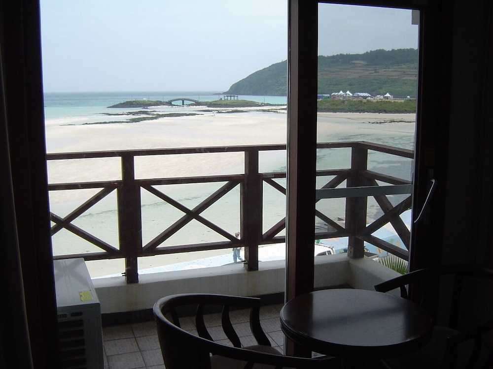 Ocean Grand Hotel Jeju 52/58
