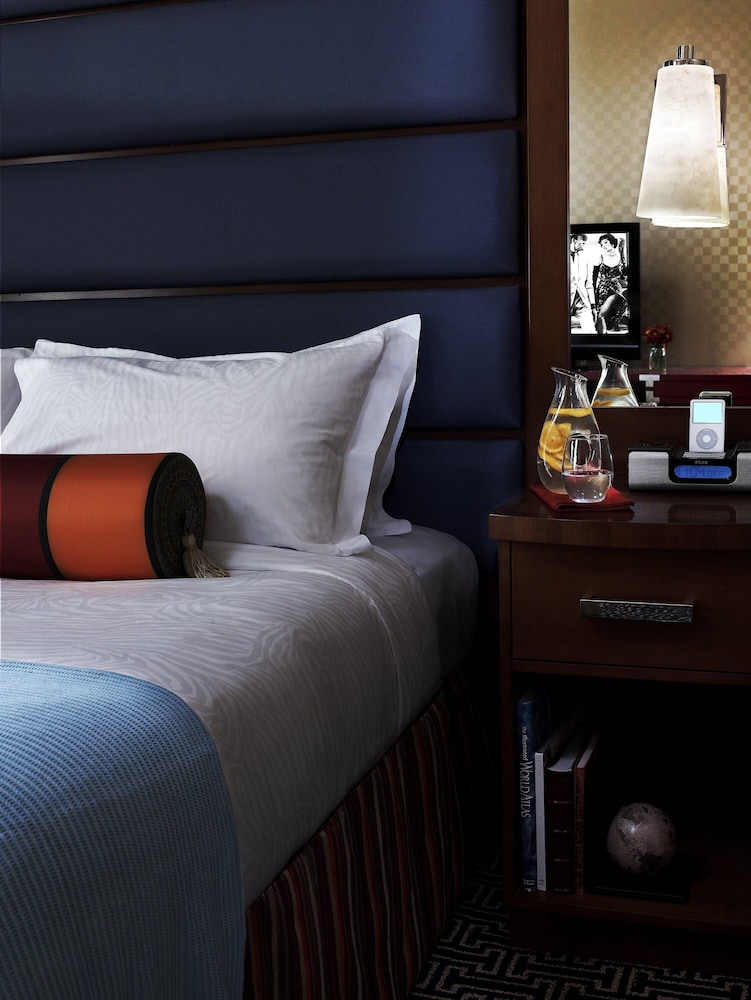Kimpton Hotel Monaco Baltimore Inner Harbor 17/82