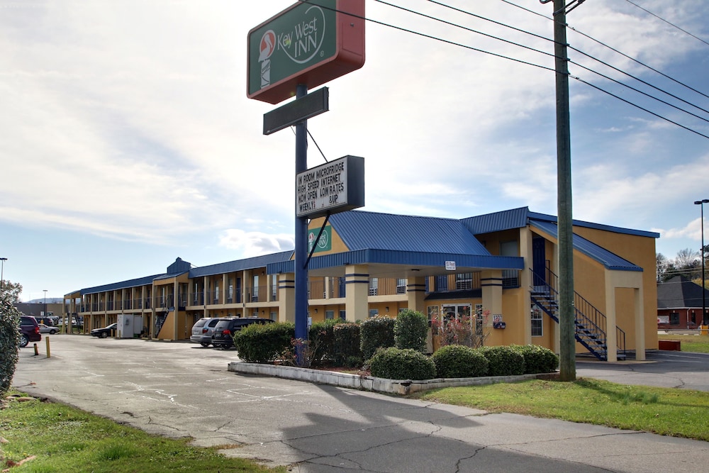 Rodeway Inn Oxford, AL 2/36