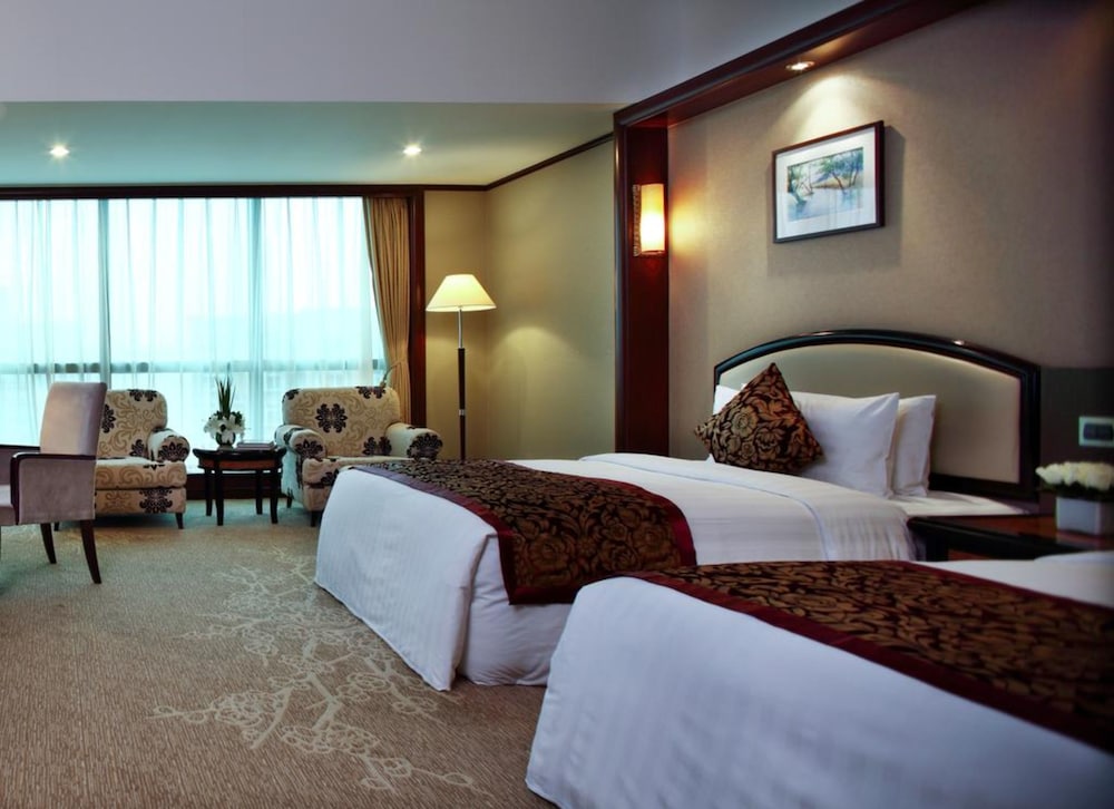 Empark Grand 14/61