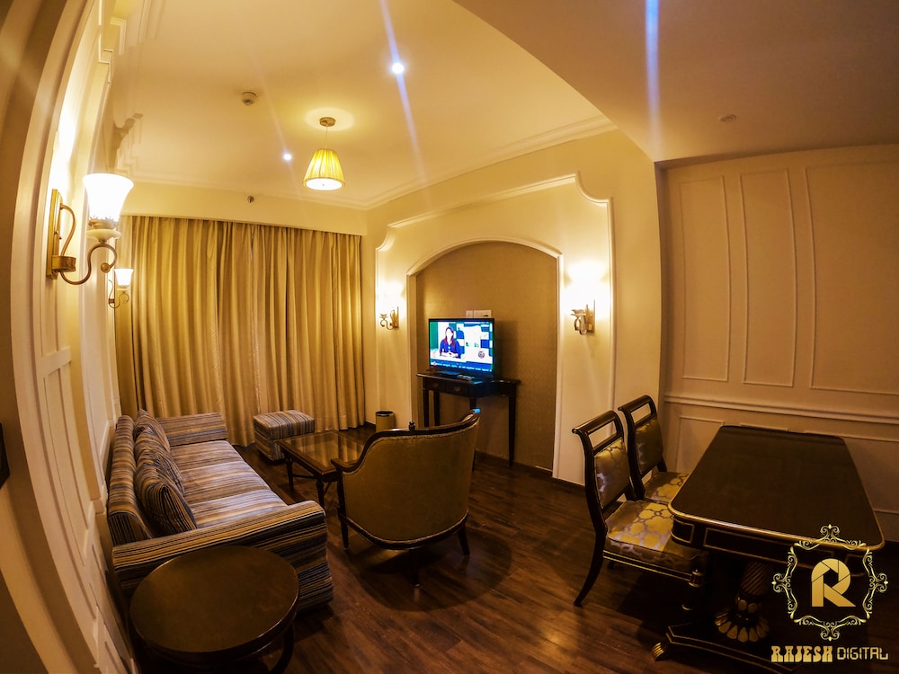 Golden Galaxy Hotels & Resorts 39/50