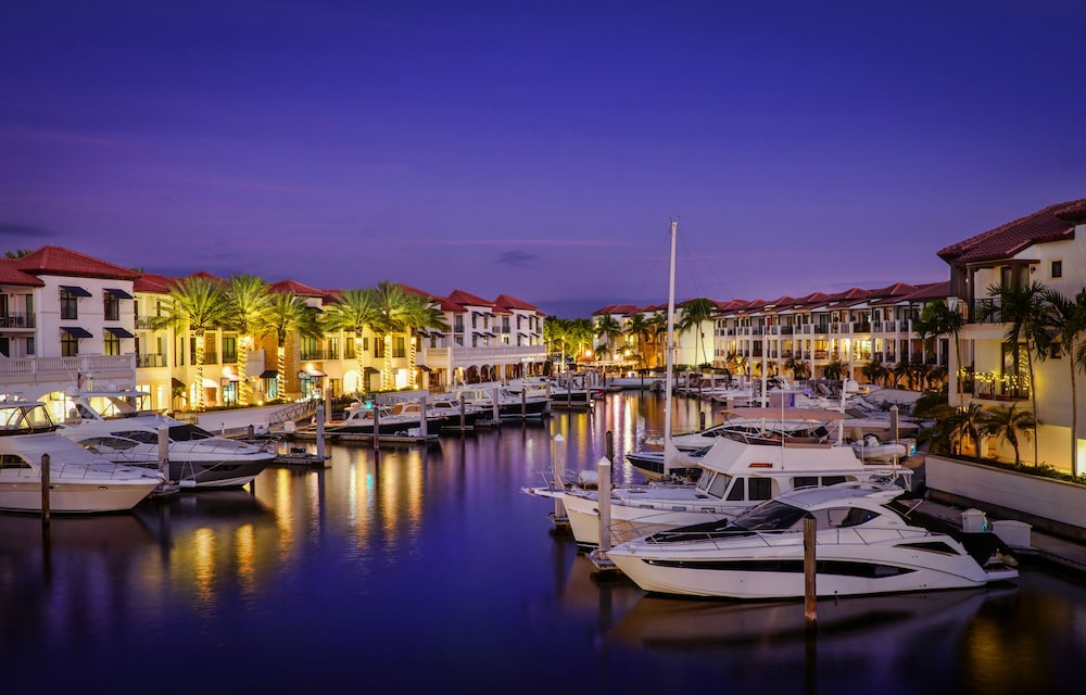 Naples Bay Resort 53/72