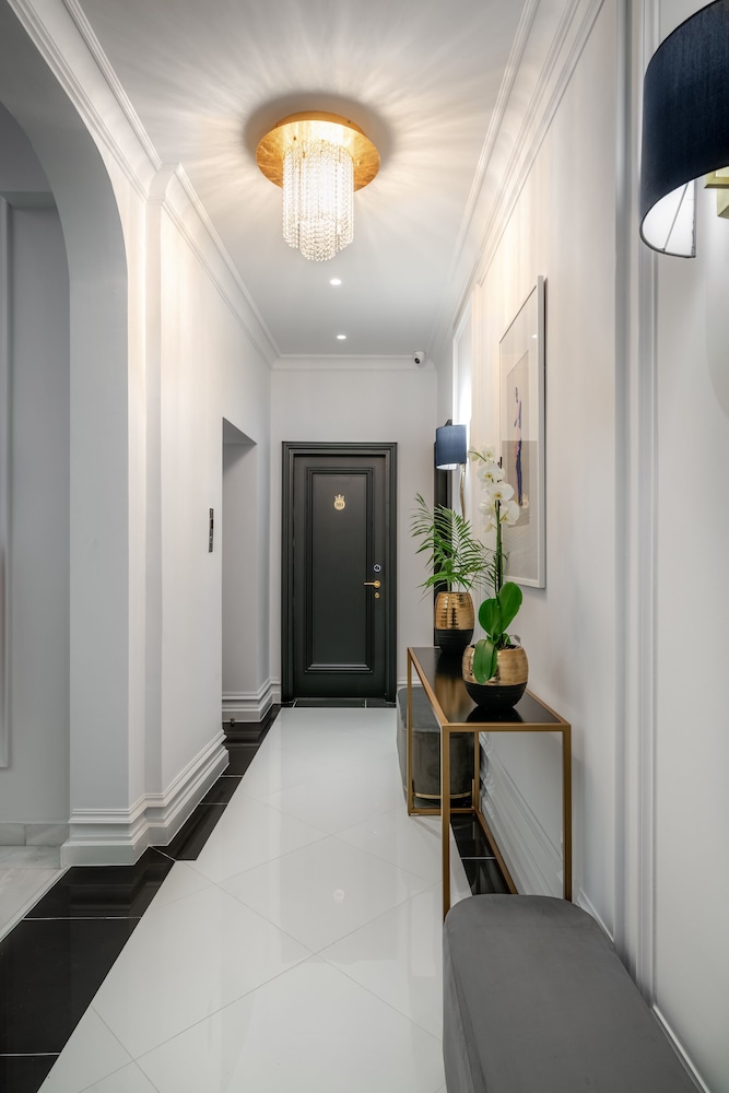 Praxitelous Luxury Suites 35/50