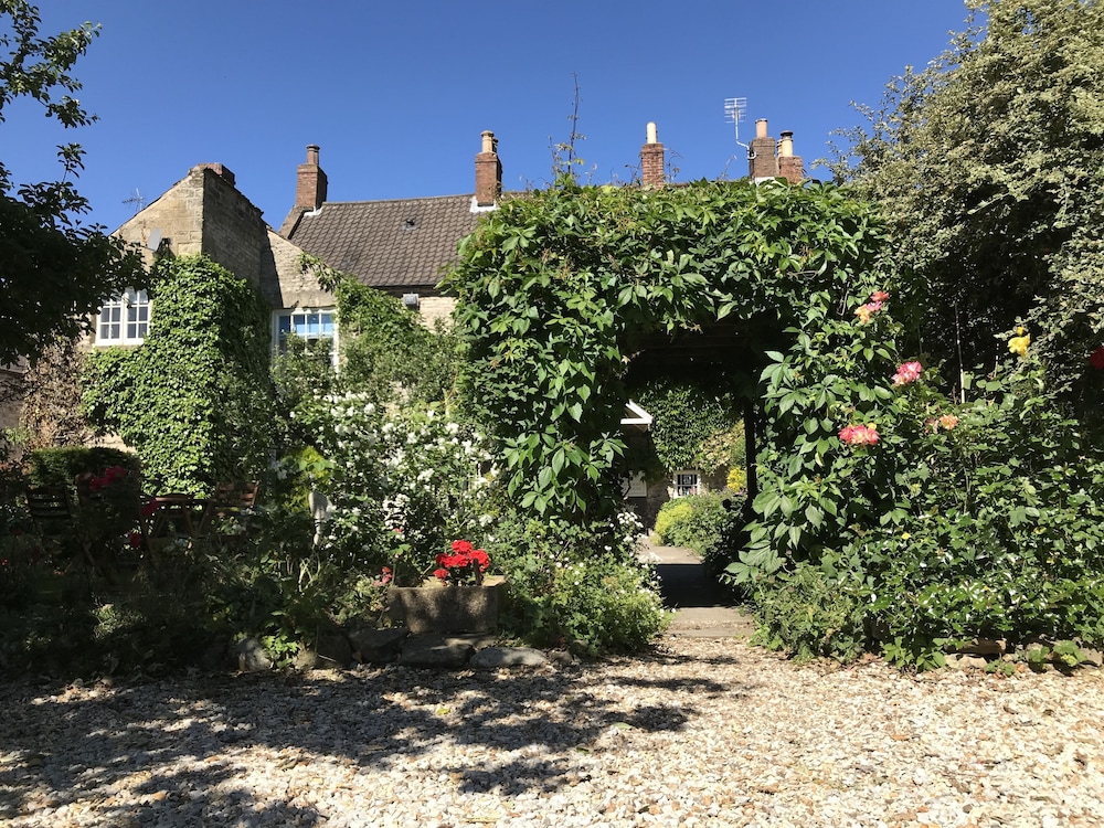 Bramwood Cottages 25/36