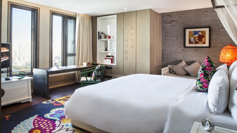 Indigo Shanghai On the Bund 11/85