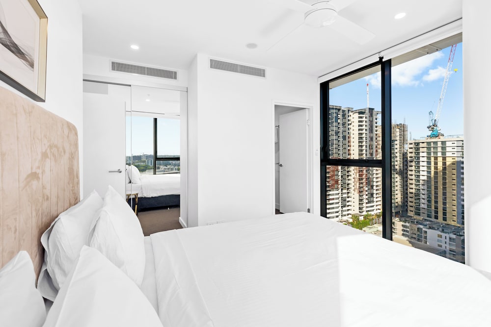2 Bedrooms, Apartment, King and Queen Bed, 2 Bathrooms