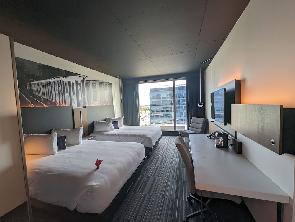 Grand Times Hotel Laval - Centropolis 12/32
